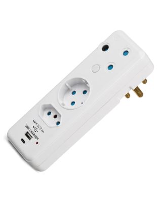 Switched_3-Way_Schuko_Adaptor_with_Type_C_USB